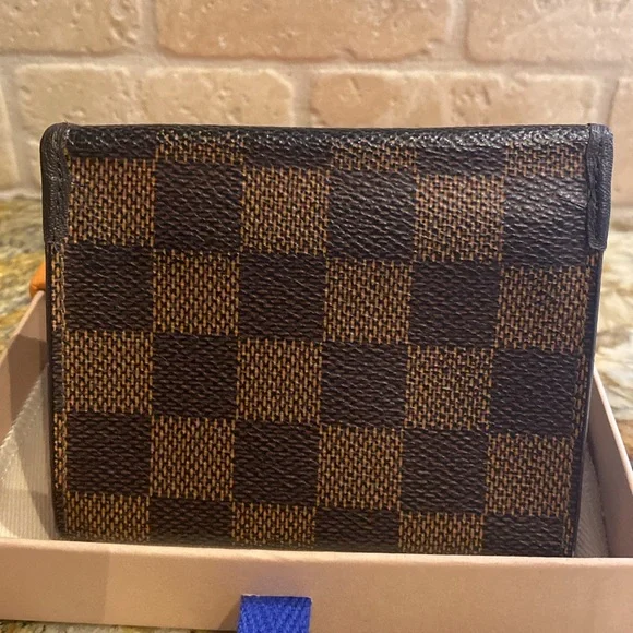 Authentic Louis Vuitton Men’s Wallet Card Holder - Picture 3 of 8